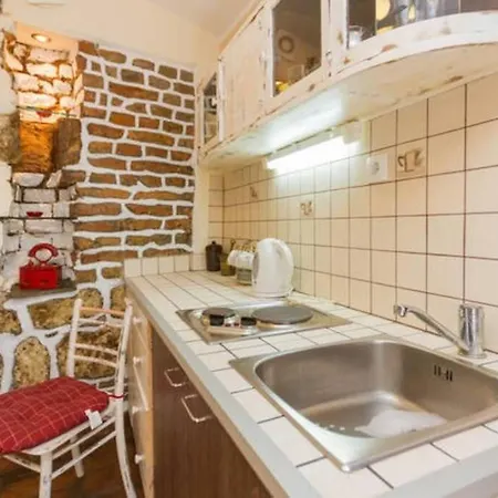 Hidden Gem On Prime Location Appartement