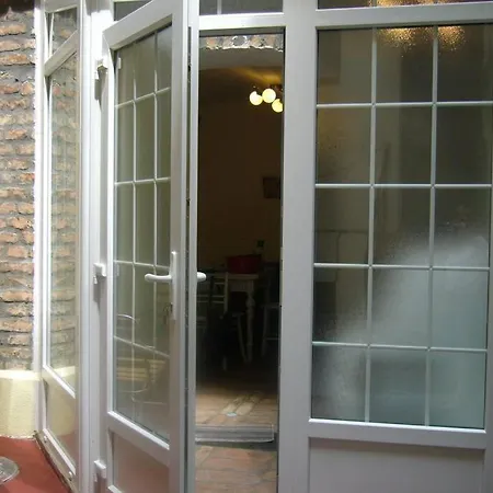 Hidden Gem On Prime Location Belgrado