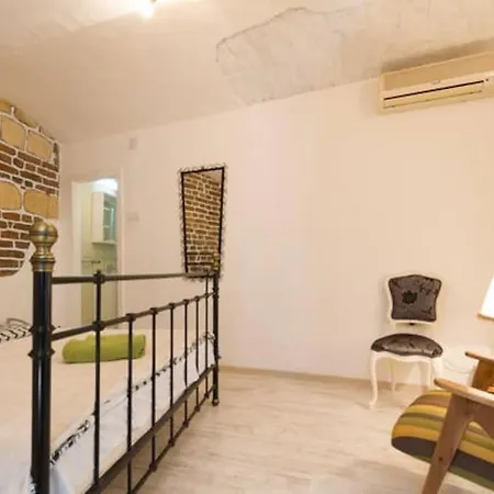 Hidden Gem On Prime Location Belgrado